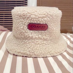 COACH Sherpa Bucket Hat- 2021 Sold Out